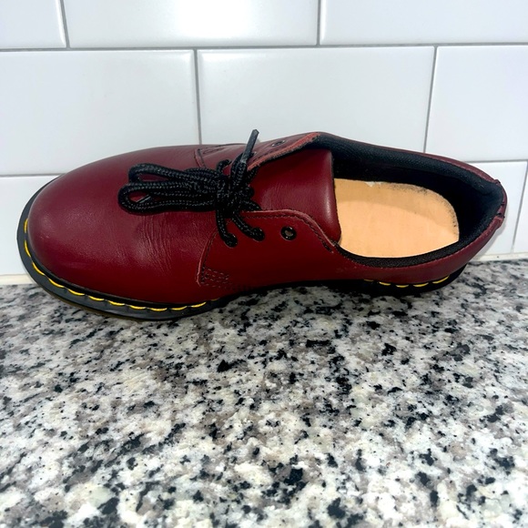 Dr. Martens 3 Eye Red Non Slip Safety Shoe M Sz 6 W Sz 7 RIGHT ONLY Amputee - Picture 6 of 6